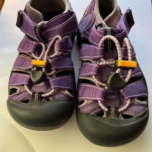 Kid’s Keen Newport H2 Sandals , Purple, US size 13 - Great Condition